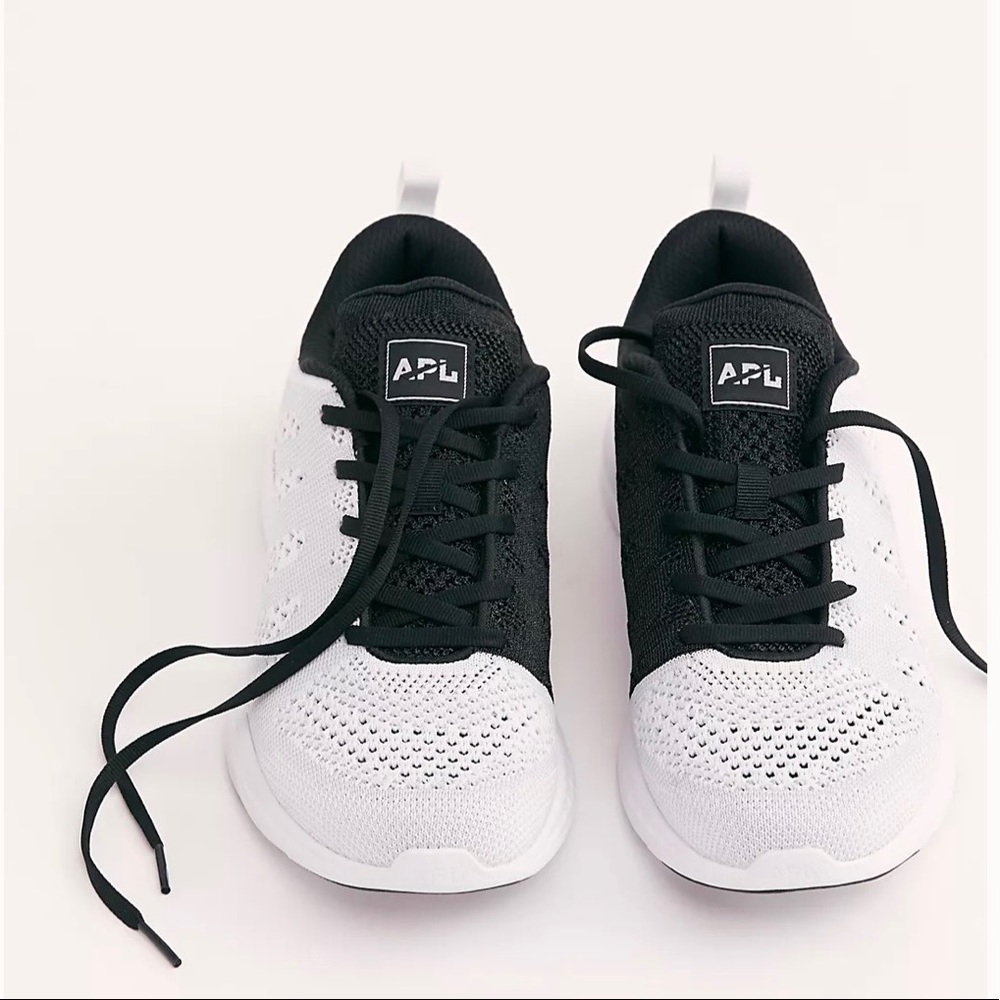 APL Metallic Techloom Pro Trainer Size 6 Good condition